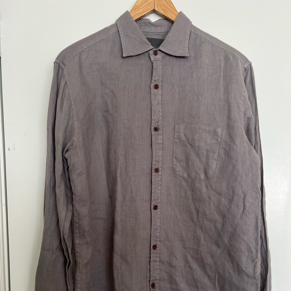 Vince Grey Linen long sleeve shirt men’s size Medium. Lightweight.